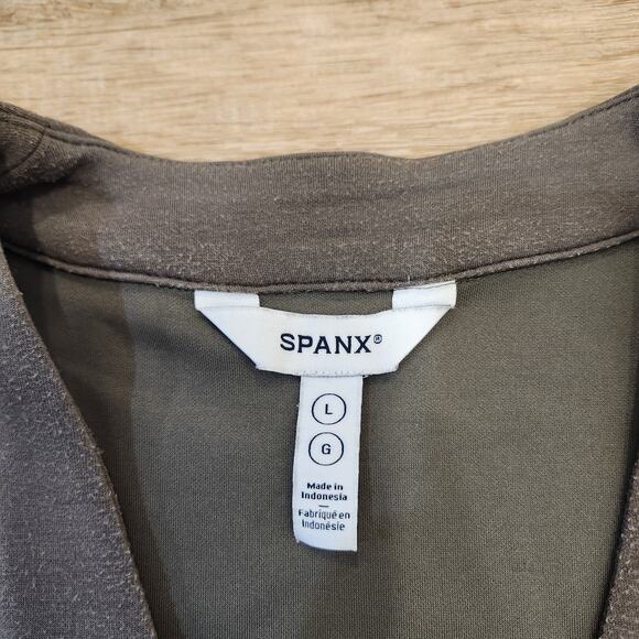 Spanx Air Essentials Cardigan Womens Size Large Beige/Gray Button 4 Way Stretch - Picture 2 of 8